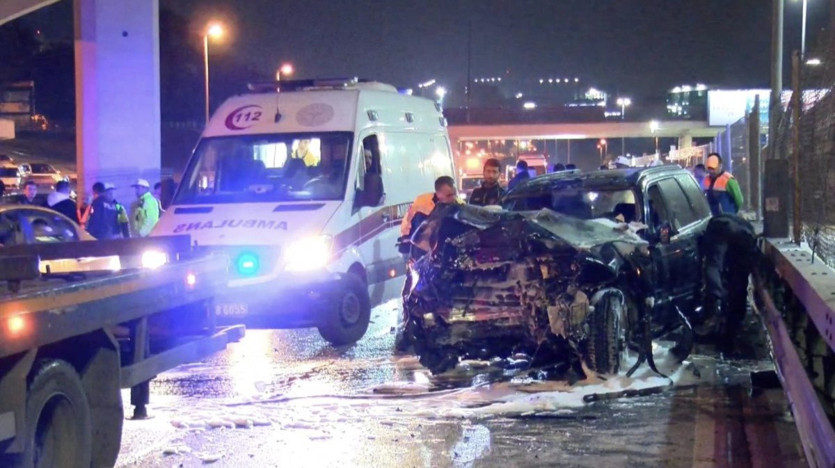 2024te trafik kazalari 2 bin 713 can aldi 1 FGWRYFXq