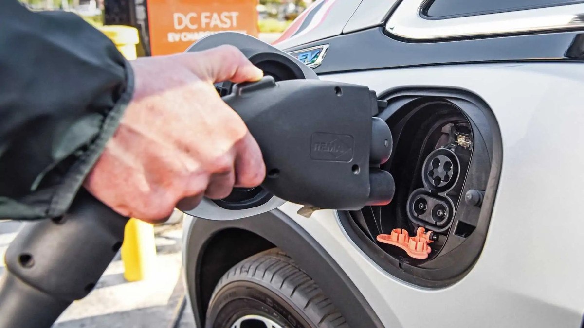 almanya elektrikli arac satislarinda zirveyi kaybetti 0 AfaOz9RY