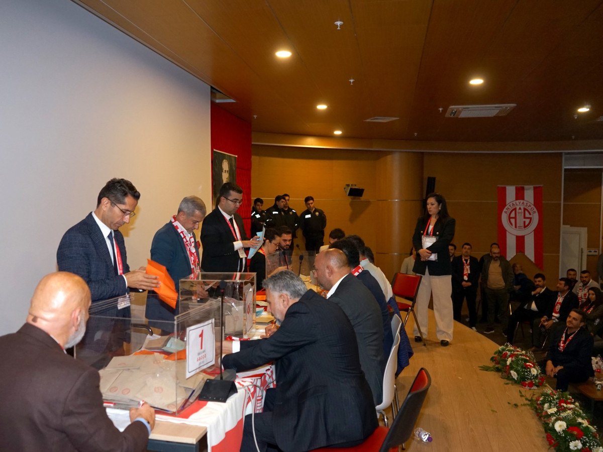 antalyasporun yeni baskani mustafa ergun oldu 4 NQNLPUM9