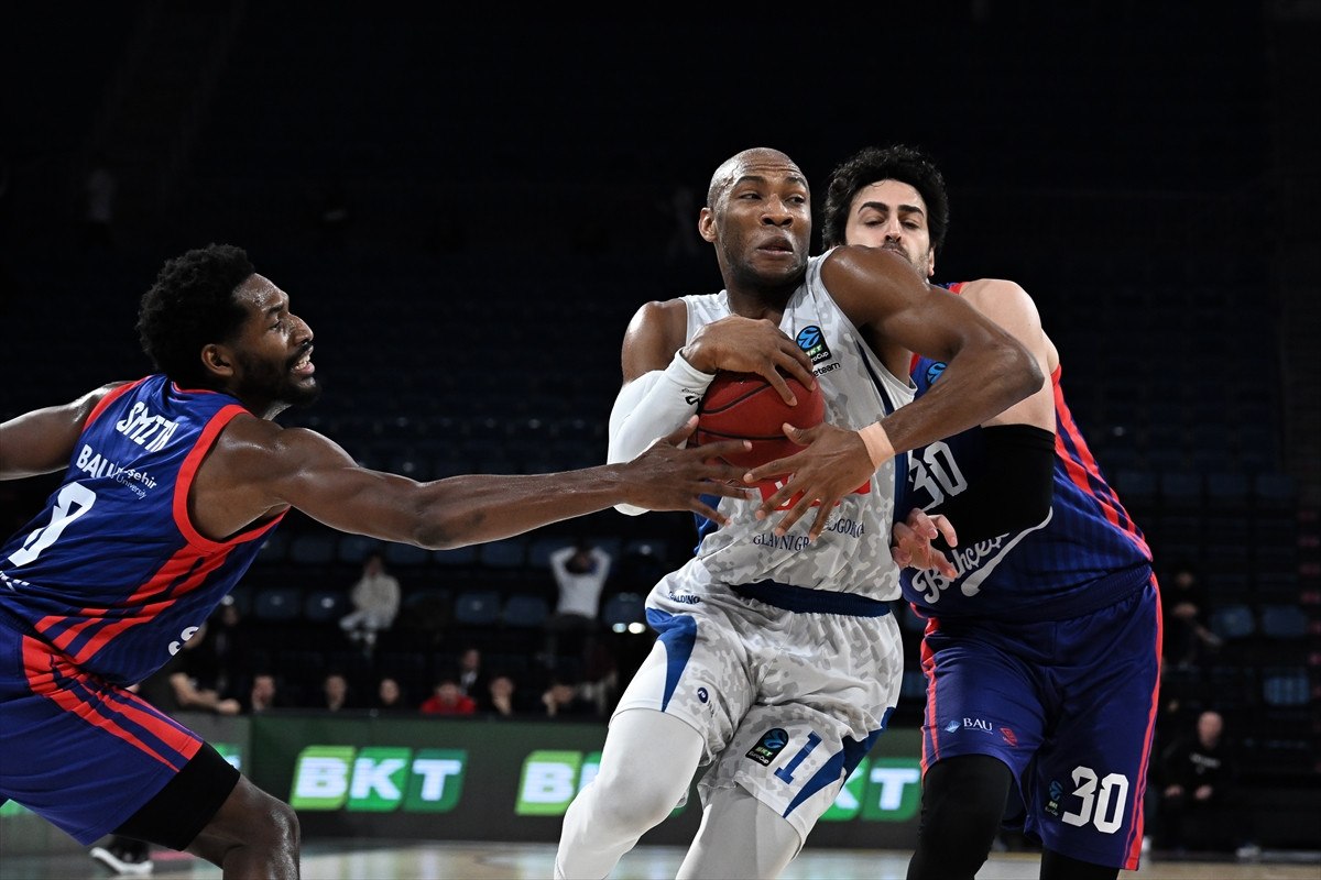 bahcesehir koleji buducnost voli karsisinda uzatmada kazandi 1 fEaNN6U3