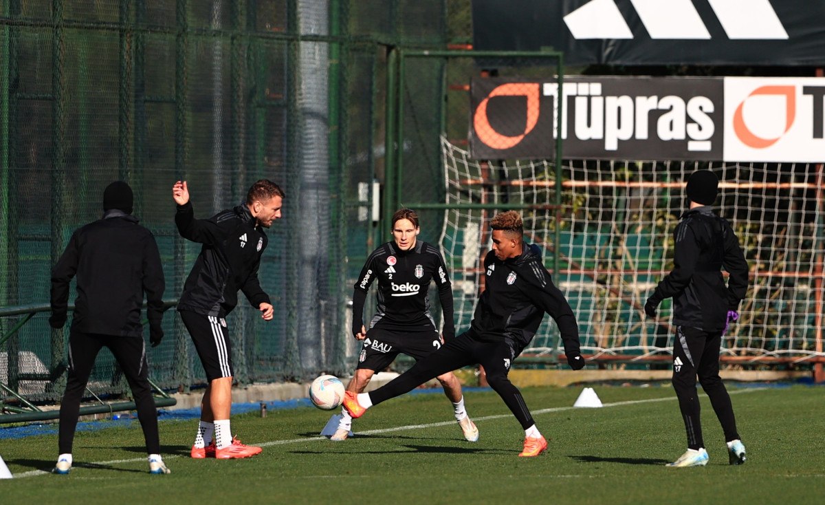 besiktasa mujde milot rashica takima geri dondu 0 G775OEyO