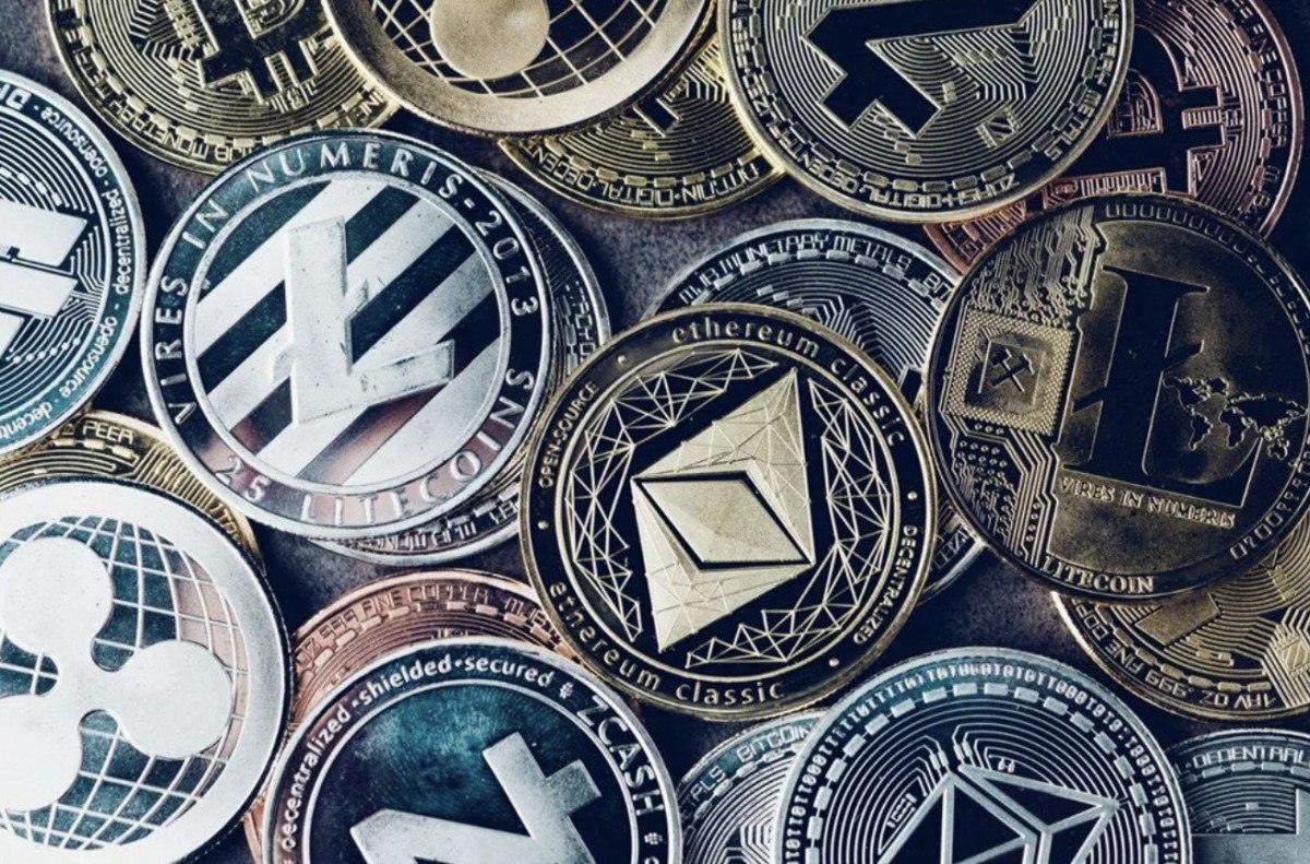 bitcoinde kalici enflasyon endisesi 696 milyon dolar buhar oldu 0 X2fGYqw2