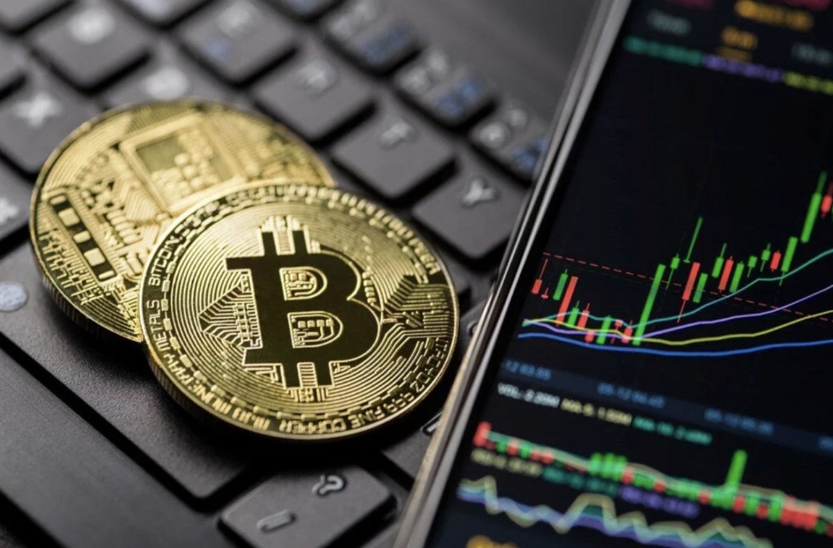 bitcoinde kalici enflasyon endisesi 696 milyon dolar buhar oldu 2 WOs11tD9
