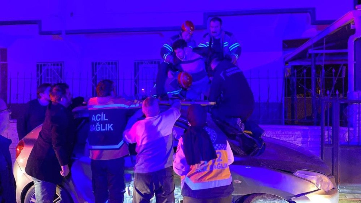 bursada otomobillerin carpistigi kazada 3 kisi yaralandi 0 ZZZ1k3le