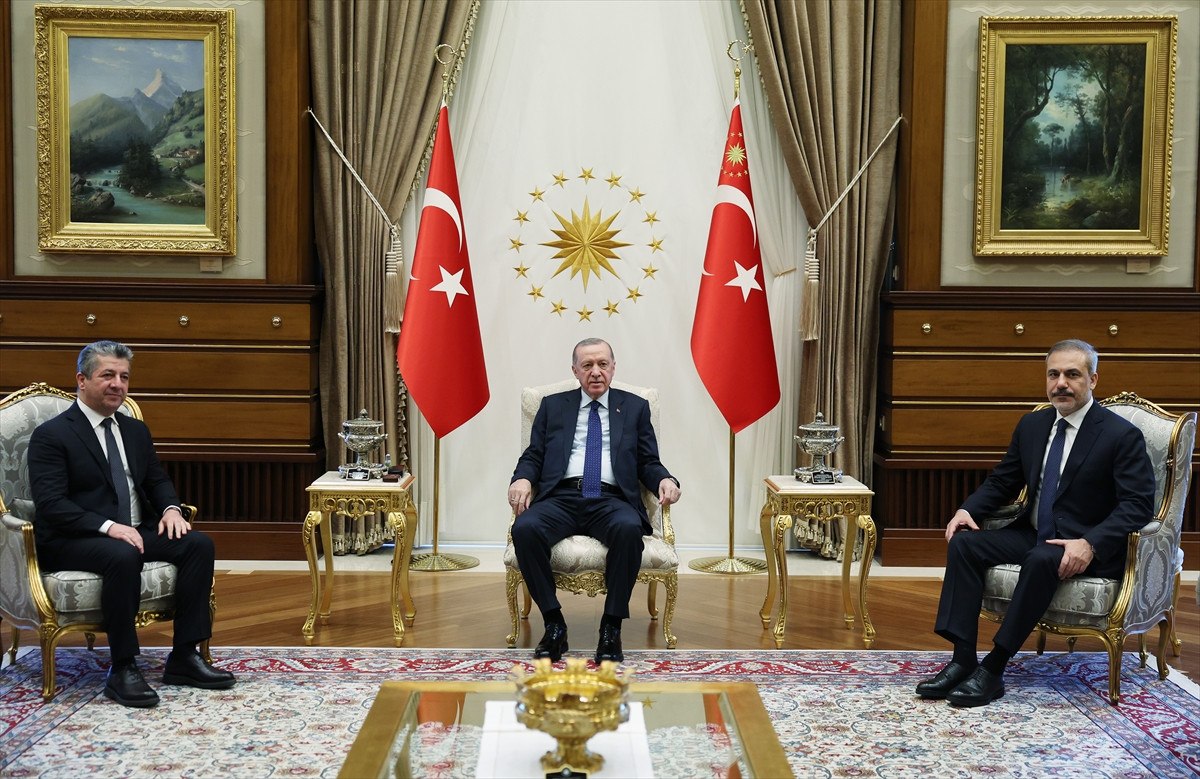 cumhurbaskani erdogan ikby basbakani barzaniyi kabul etti 1 T4MnVWfm