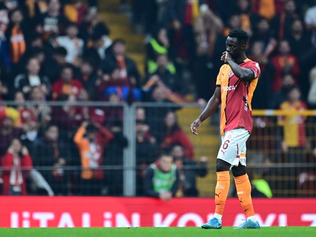 davinson sancez bu sezonki 3 golunu kaydetti 1 gwfeKIFS