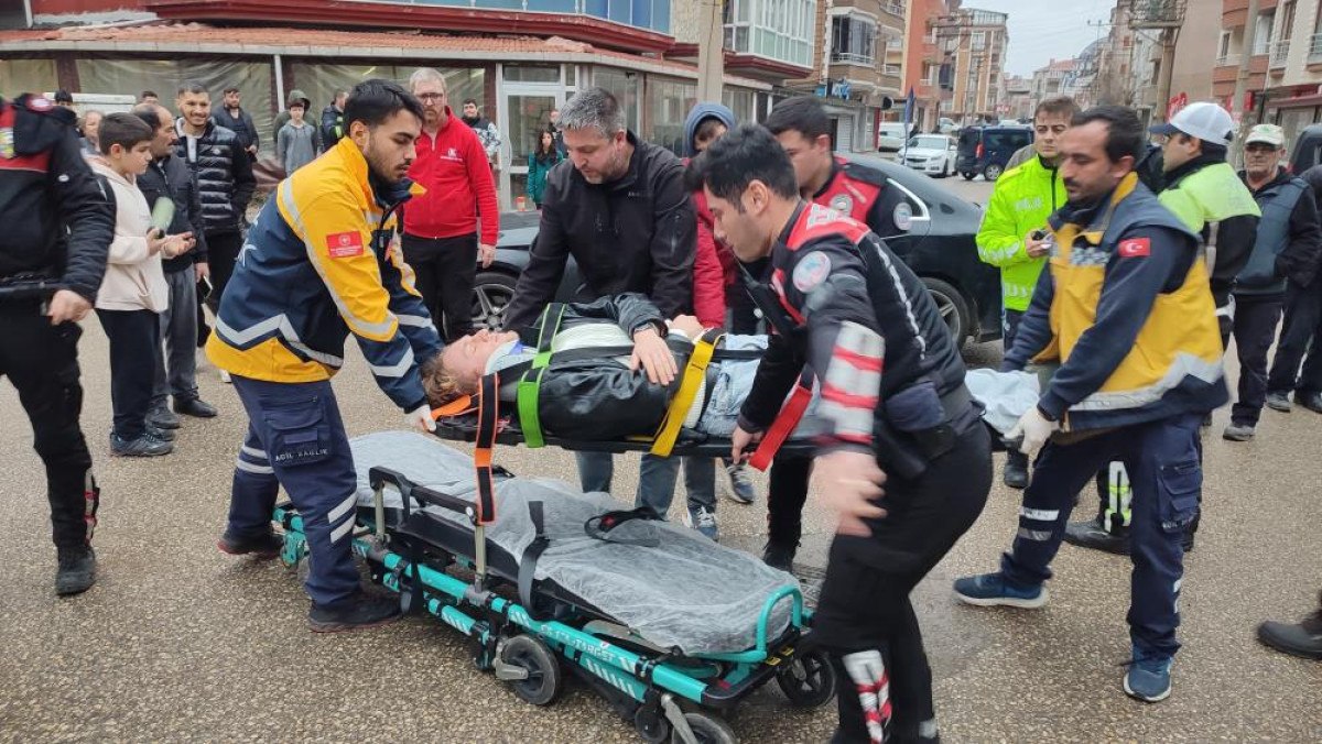 edirnede motosiklet ile otomobil carpisti 2 yarali 0 bc8VkqpN