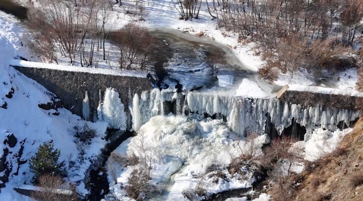 erzincanda buz tutan gol ve goletler goruntulendi 1 XLLfurvW