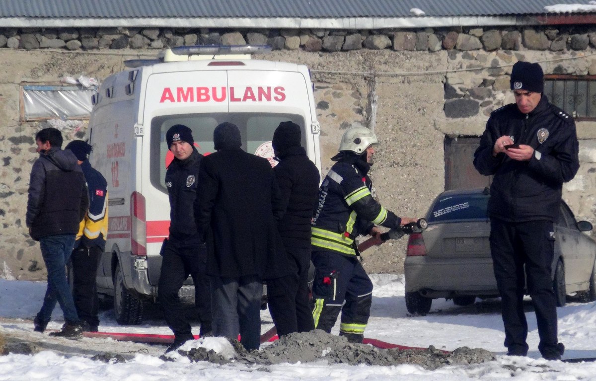 erzurumda korkutan ahir yangini 4