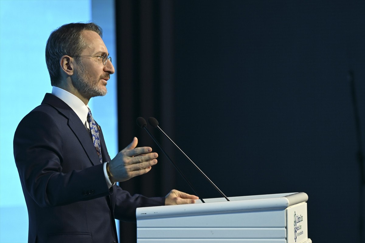 fahrettin altun suriyenin insa edilmesinde elimizden geleni yapacagiz 3 YDJXsakj