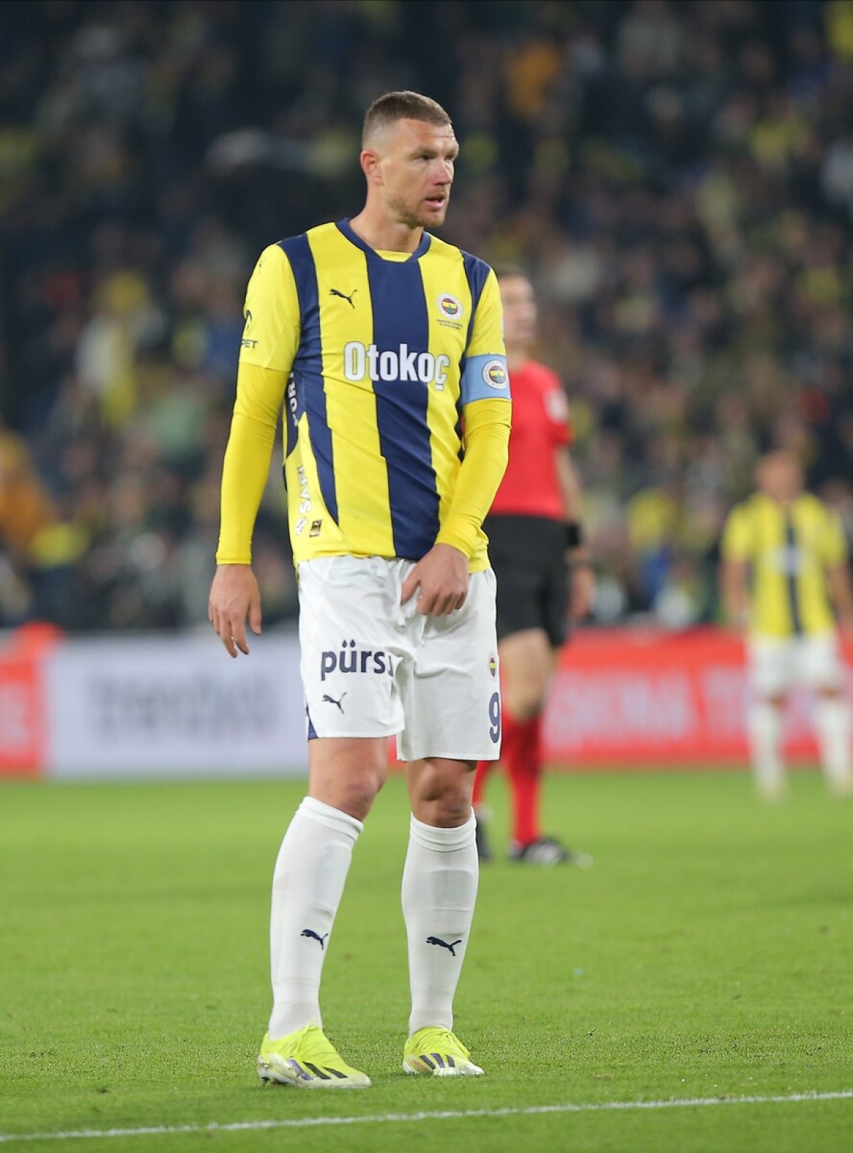 fenerbahcede kaptan edin dzeko performansiyla alkis aldi 0 bMKlTXIm