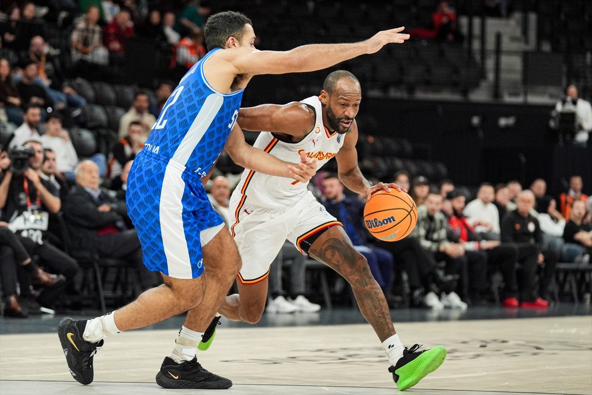 galatasaraydan saint quentin basket balla 21 sayi fark 2 c7tEevO7
