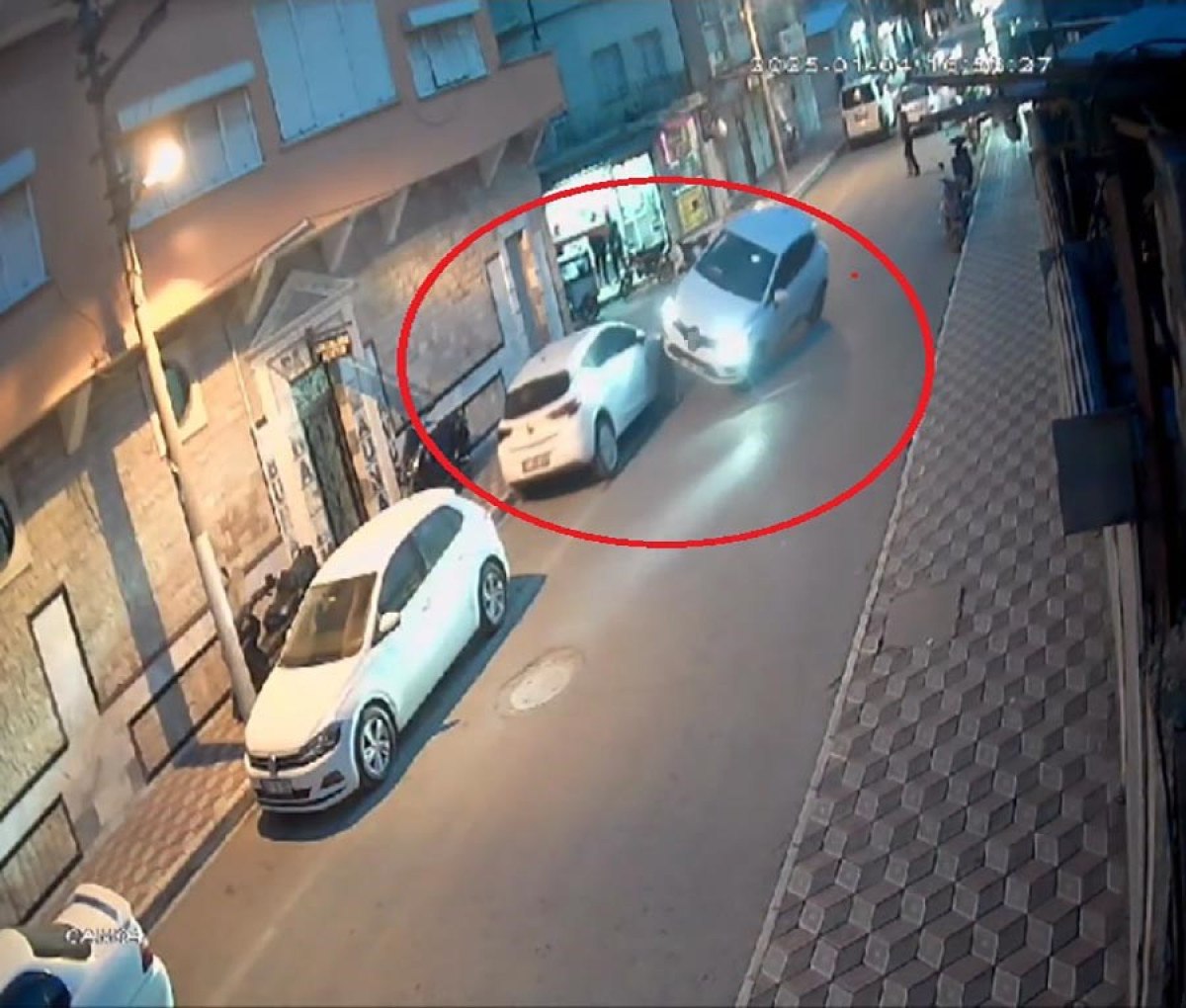 hatayda korkutan trafik kazasi kamerada 0 uuI1udV2
