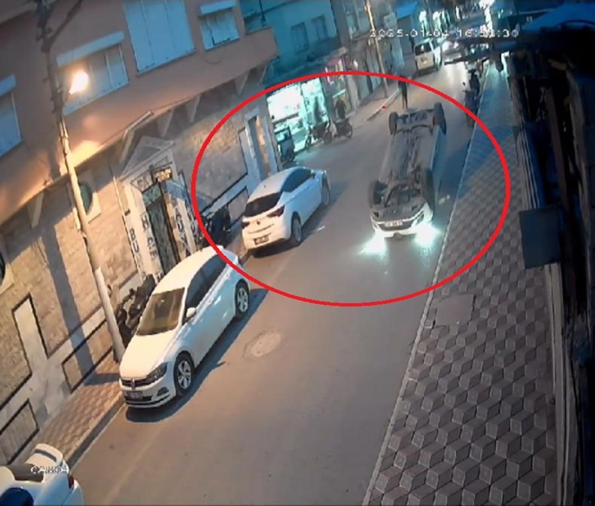 hatayda korkutan trafik kazasi kamerada 1 jq4y7stS