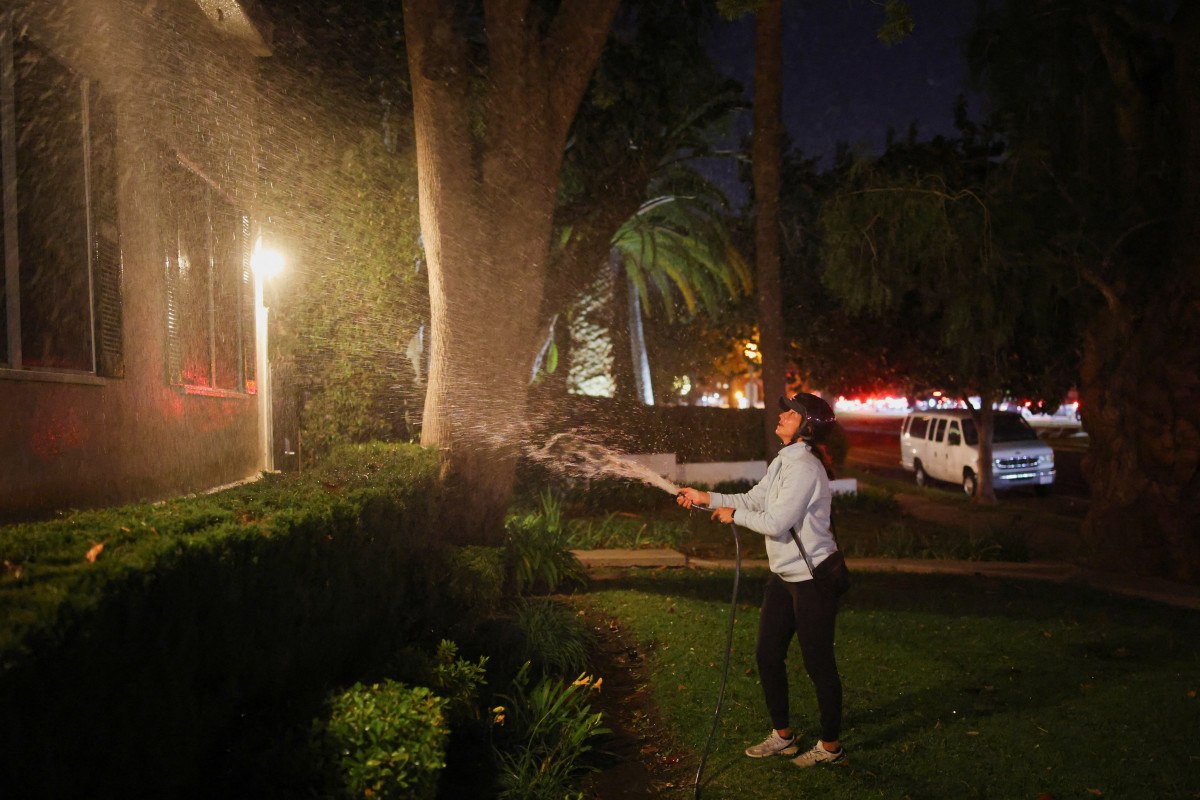 hollywoodda yangin alevler hizini artirdi 21 9fWsPyCu