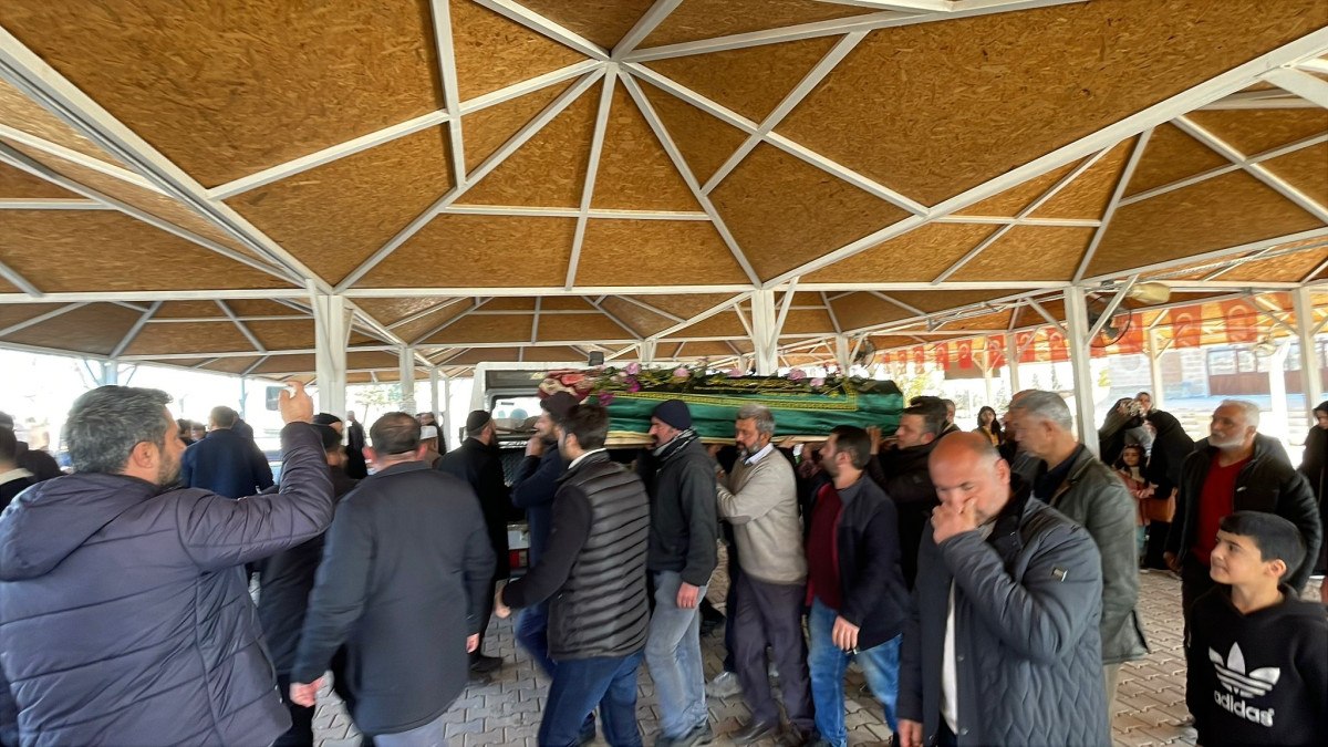 istanbulda esi tarafindan oldurulen kadin sanliurfada topraga verildi 3 MGKAlQsS