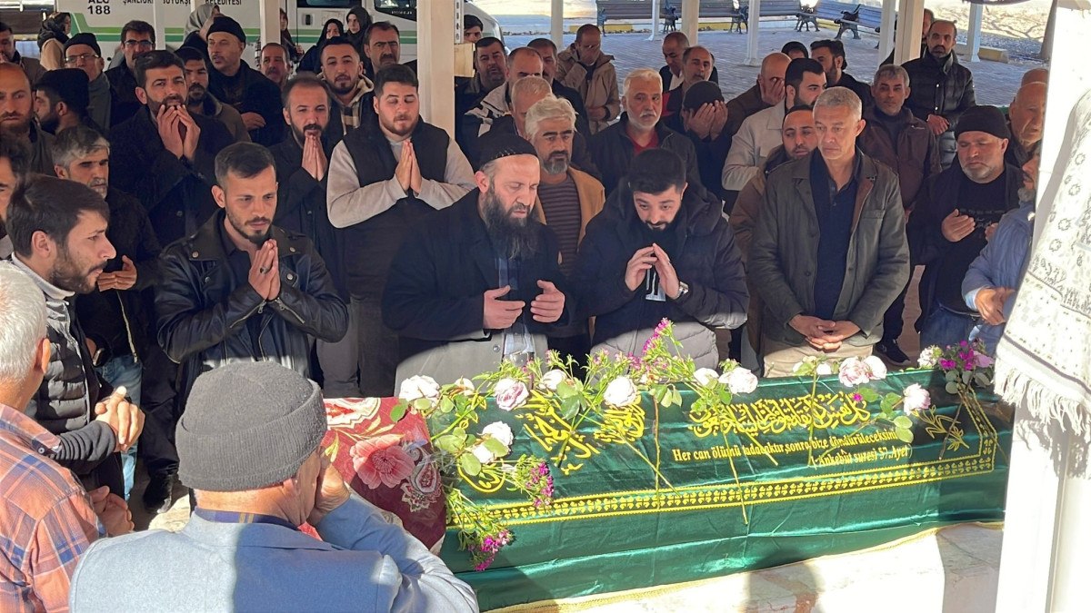 istanbulda esi tarafindan oldurulen kadin sanliurfada topraga verildi 6 BsAw62uc