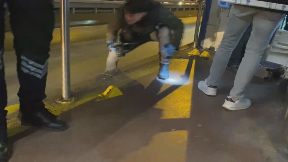 istanbulda metrobuste rastgele ates eden supheli yakalandi 0 EkEaXnyK