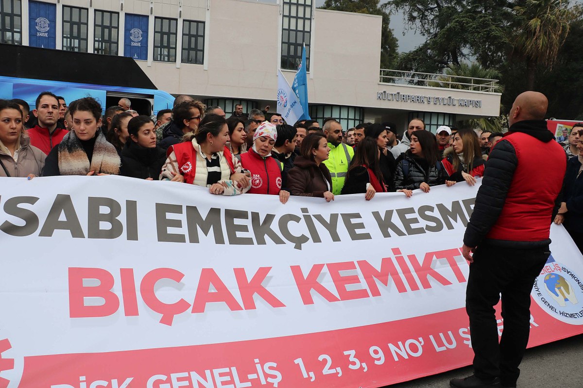 izmir buyuksehir belediyesinde maas krizi isciler eylem yapti 2 epwhRlnX