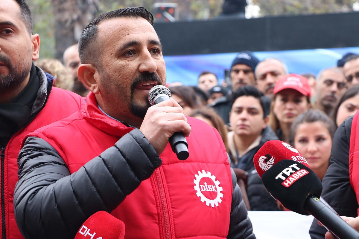 izmir buyuksehir belediyesinde maas krizi isciler eylem yapti 5 mOirDqOq