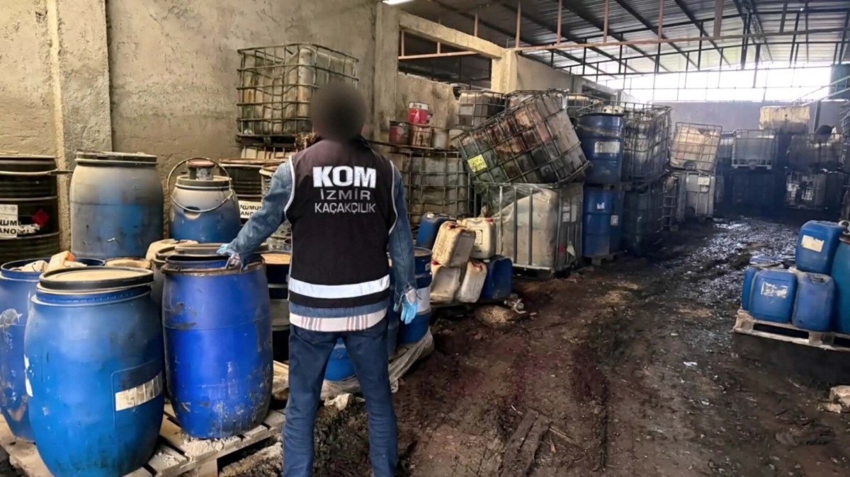 izmirde kacakcilik operasyonu 5 gozalti 1 FUSclE8r