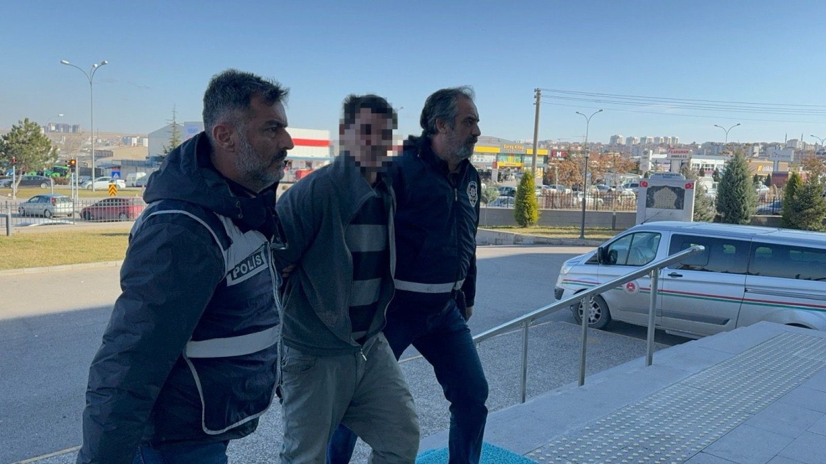 karamanda ilginc olay girdigi is yerinin kameralarini da caldi 0