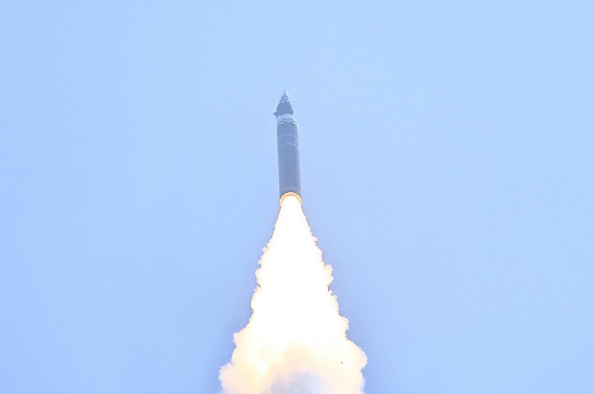 kuzey kore orta menzilli hipersonik balistik fuze test ettigini duyurdu 4