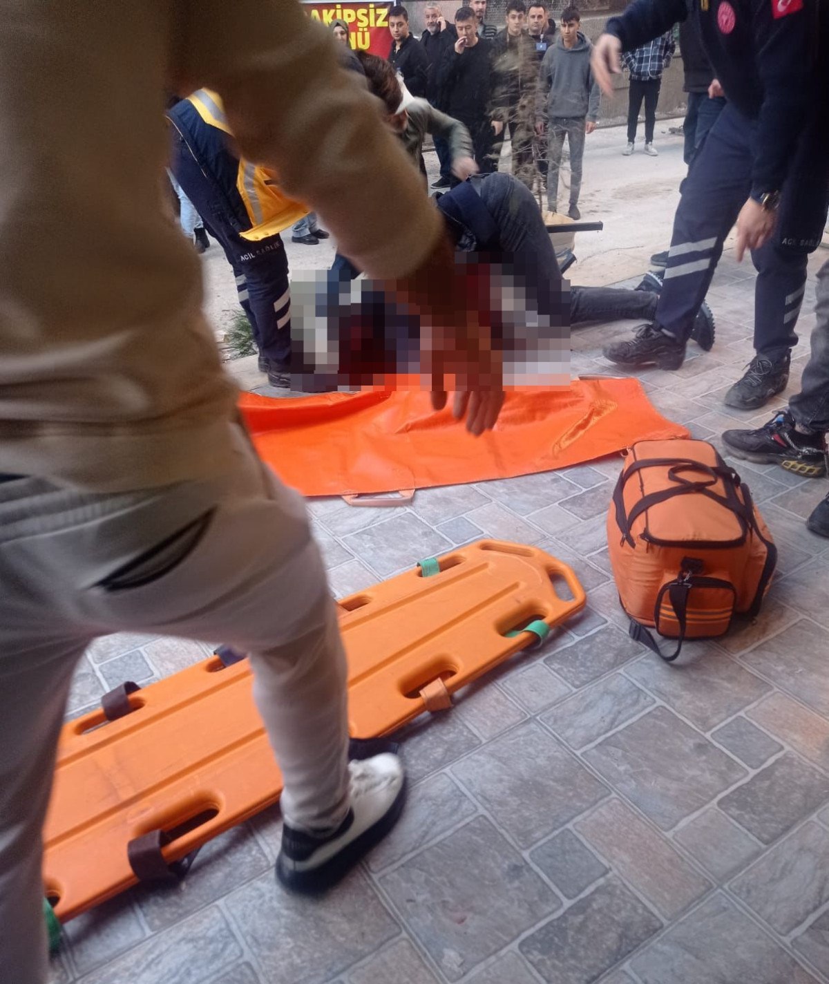 mardinde silah ve bicakli kavgada 3 kisi yaralandi 1 RBAgURqr