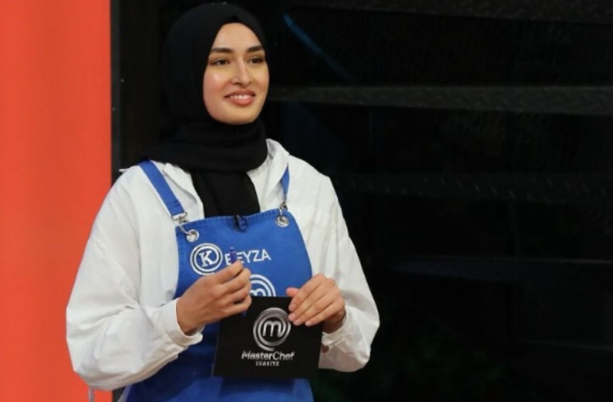 masterchef beyza kiz kardesini gosterdi sosyal medya sallandi bu guzellik genetik 0 MAMUFGgy