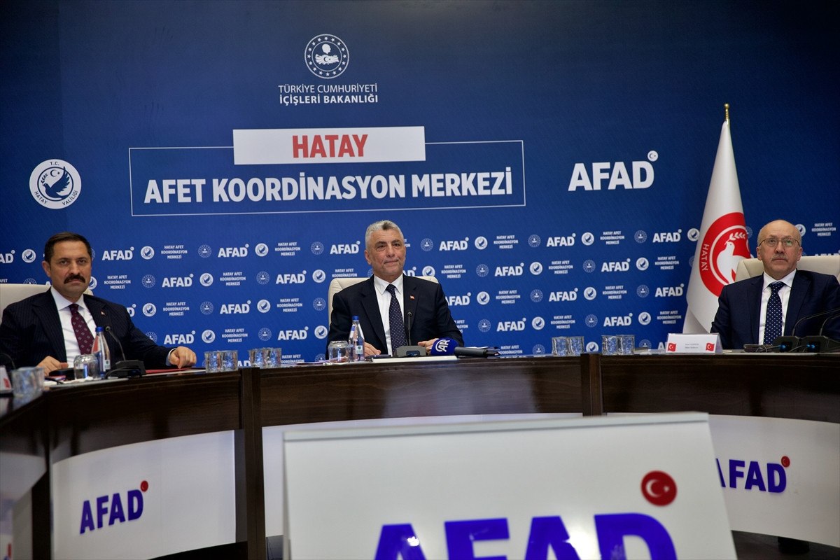 omer bolat hatayli esnaflara 200 milyon lira finansman kaynagi sagladik 0 kyNOuAKR