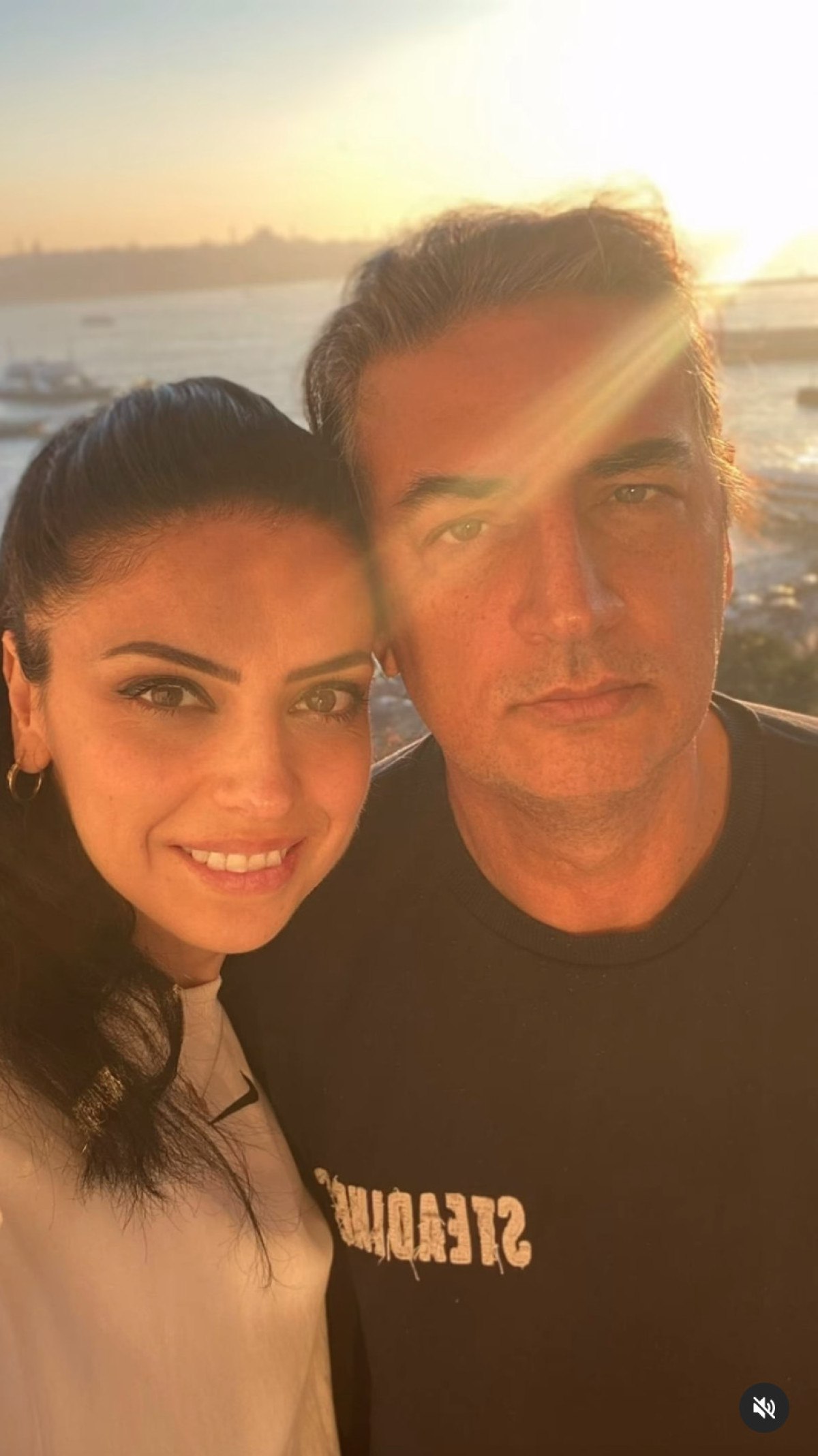 sarkici celik sevgilisi elif unguri paylasti cok guzel 0 iRj1nm2y