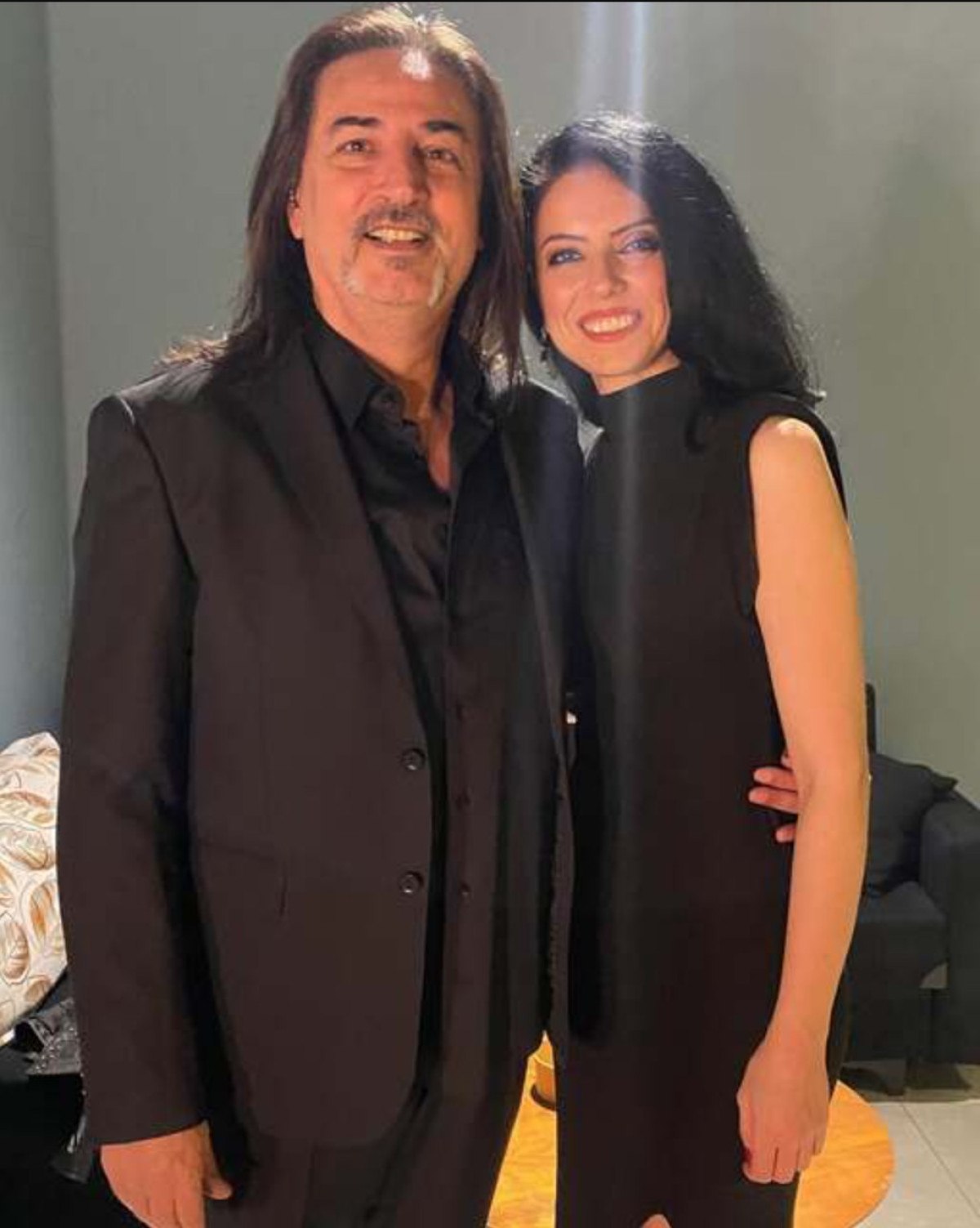 sarkici celik sevgilisi elif unguri paylasti cok guzel 2 XlwiTa19