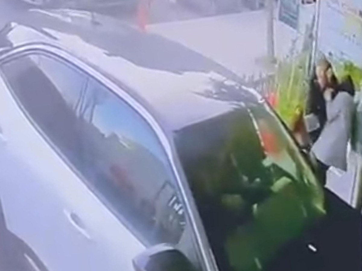 tekirdagda is yerine giren otomobilin carpmasindan son kurtuldular 0