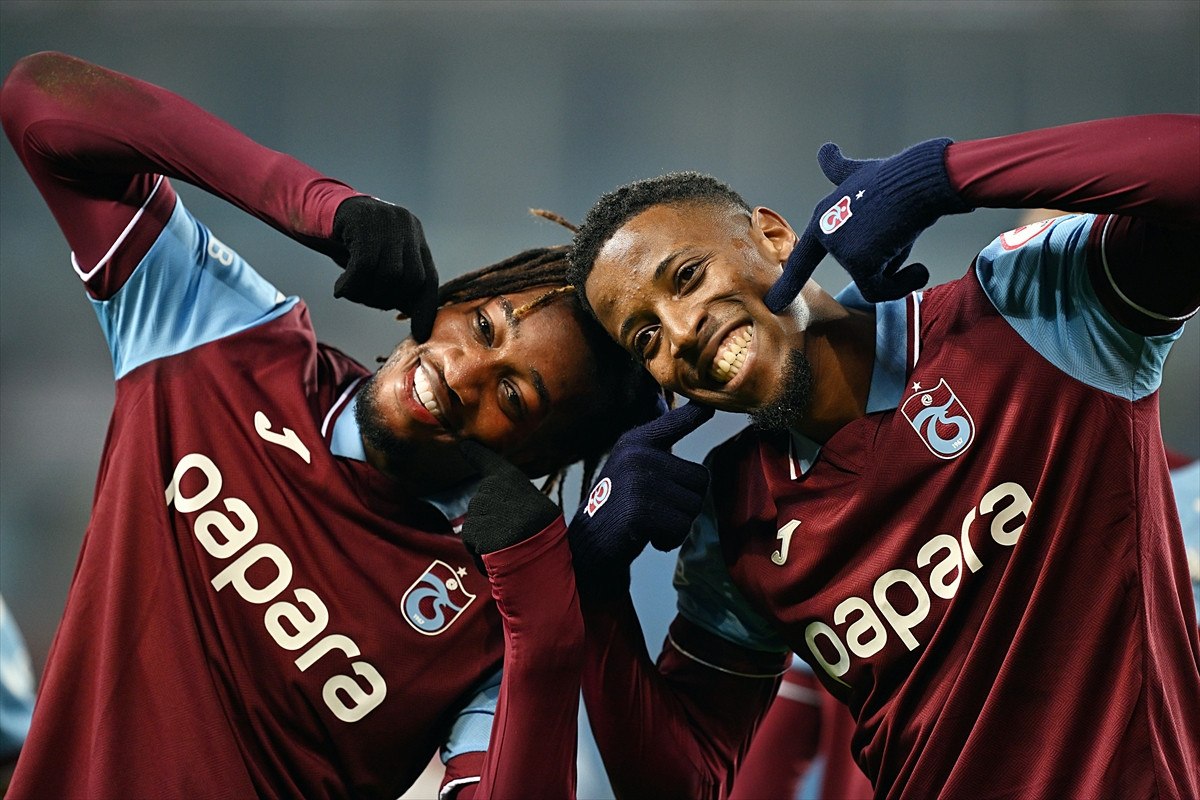 trabzonspor turkiye kupasinda alanyaspora uc atti 0