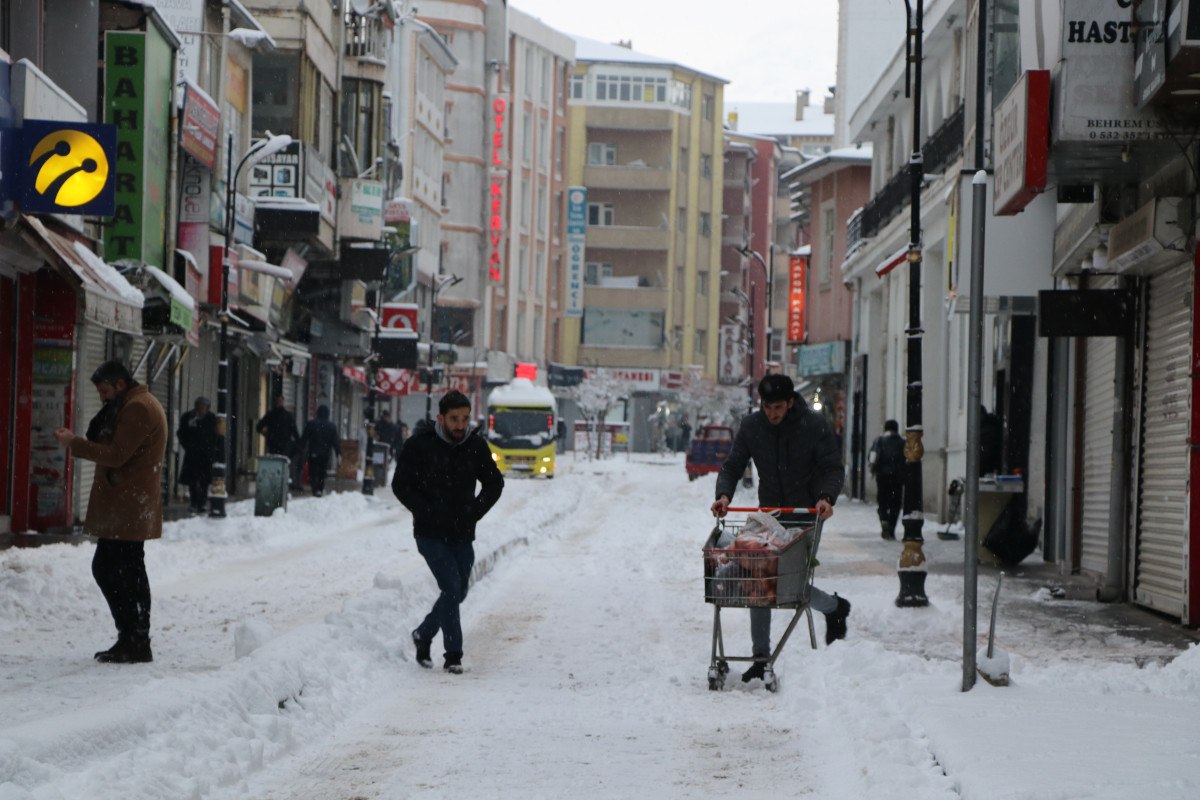 vanda 493 yerlesim yeri ulasima kapandi 1 z9zDYJnj