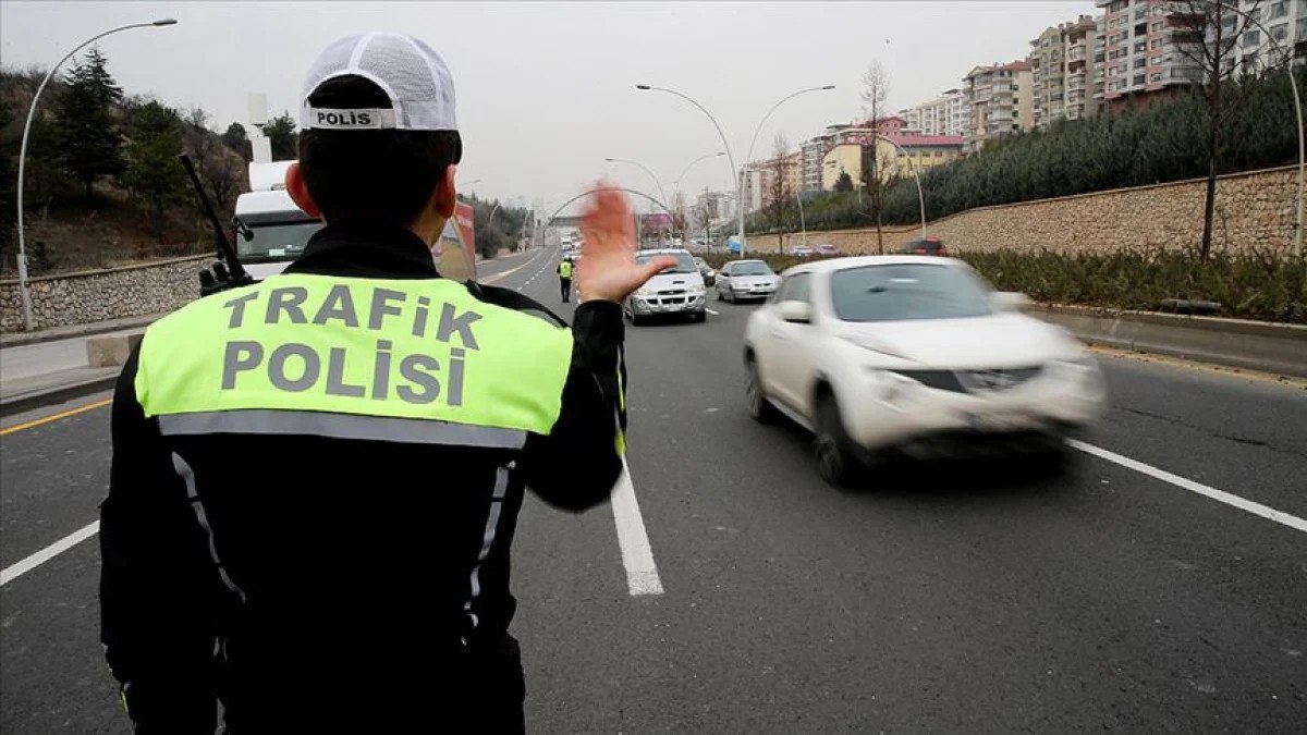 yeni yil denetimlerinde alkollu arac kullanan 5 bin 494 surucuye islem yapildi 0 ZqEKXBqU