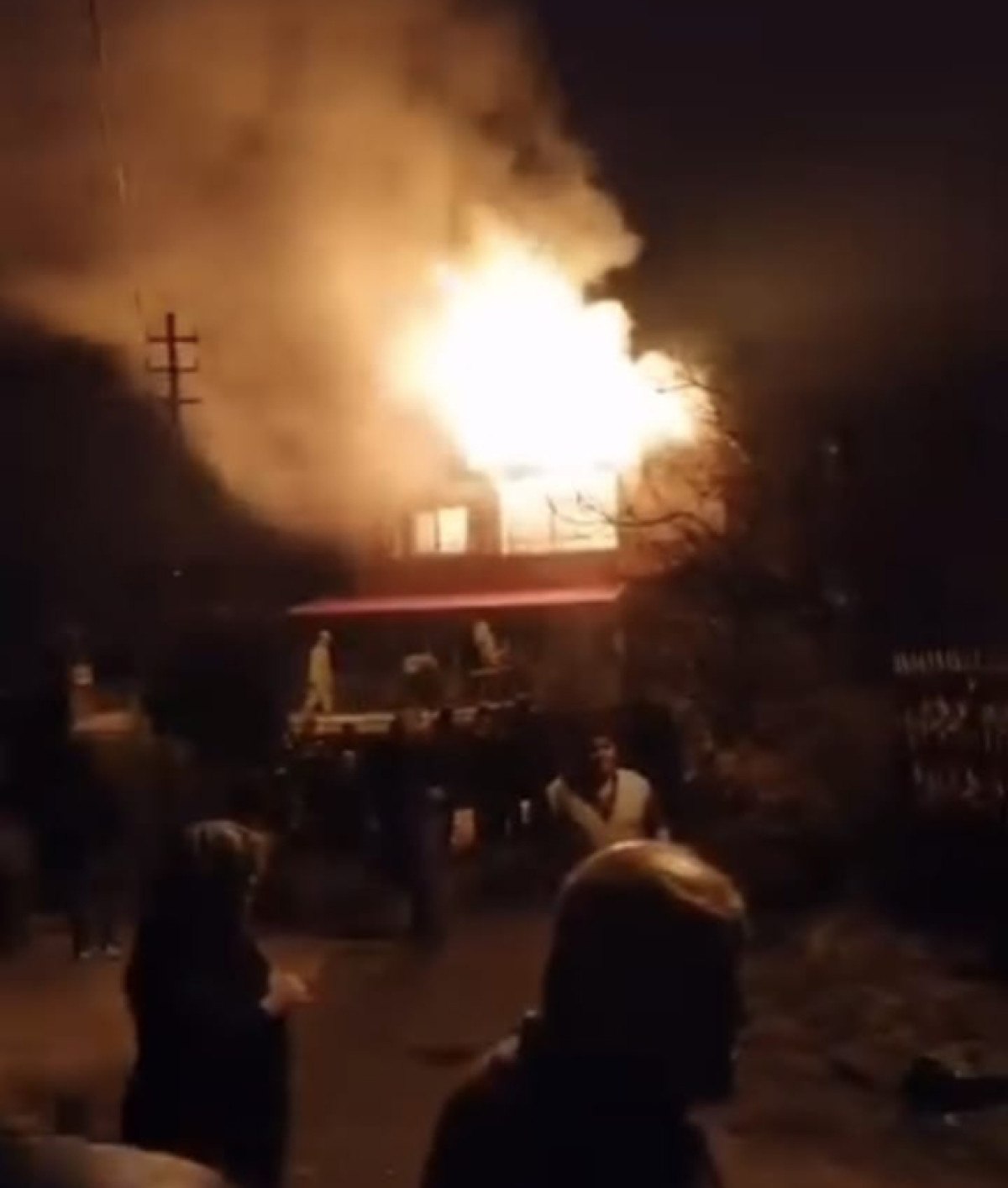 zonguldakta baca yangininda evin 2 kati kul oldu 0 S2NipH2d