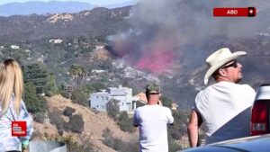 abdde orman yanginlari suruyor sokaga cikma yasagi uygulanacak 39HTwPeQ