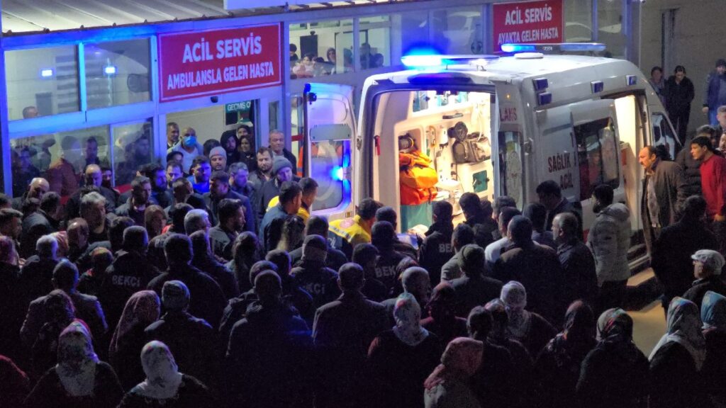 Adana'da 9 yaşındaki çocuk maganda kurşunuyla başından vuruldu 10 adanada 9 yasindaki cocuk maganda kursunuyla basindan vuruldu FNwdWIuY