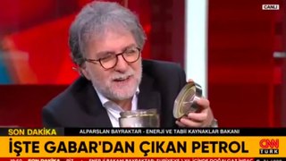 Ahmet Hakan canlı yayında petrol kokladı, Şahan Gökbakar tiye aldı 1 ahmet hakan canli yayinda petrol kokladi sahan gokbakar tiye aldi 0 jW4lFO5g
