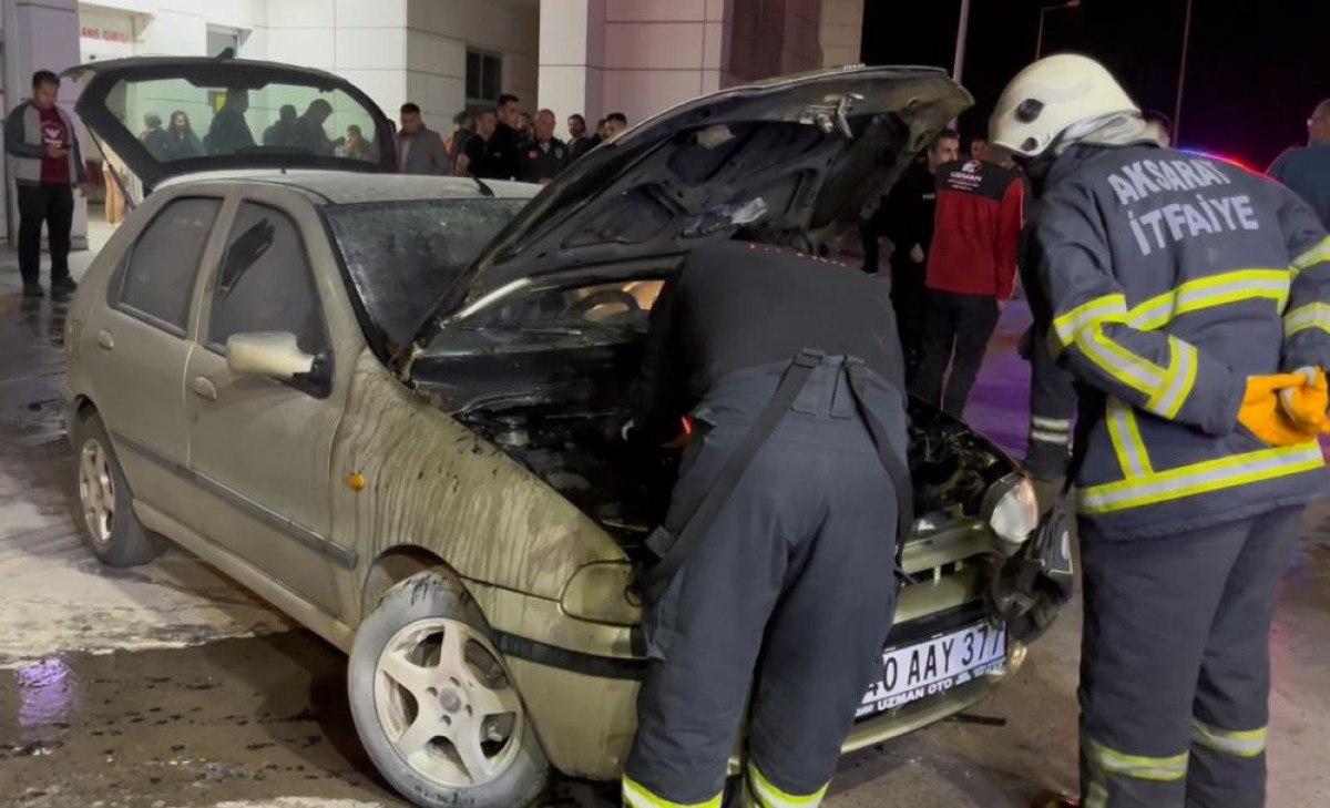 aksarayda acil servis onune park edilen otomobil yandi 0 iOwKhlkt