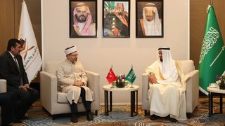 Ali Erbaş, Suudi Arabistan'da 2025 yılı hac protokolünü imzaladı 3 ali erbas suudi arabistanda 2025 yili hac protokolunu imzaladi 2