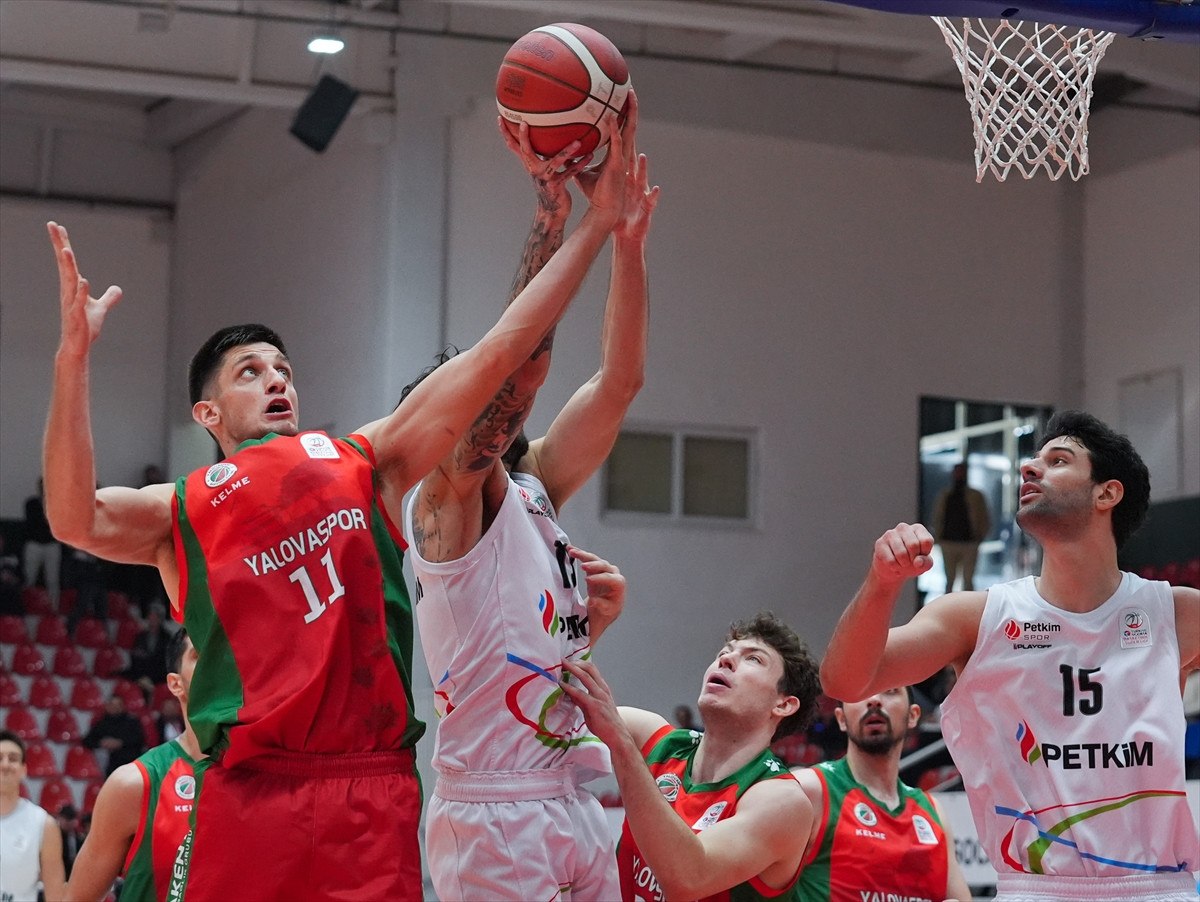 aliaga petkimspordan yalovaspor basketbola 28 sayi fark 1 Vwvh7HKp