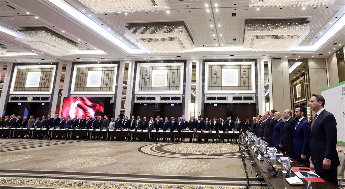 alparslan bayraktar 2025te elektrik dagitimda cesur kararlar alinacak 0
