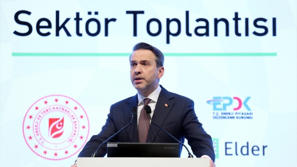 Alparslan Bayraktar: 2025'te elektrik dağıtımda 'cesur' kararlar alınacak 10 alparslan bayraktar 2025te elektrik dagitimda cesur kararlar alinacak cHmFbKEw