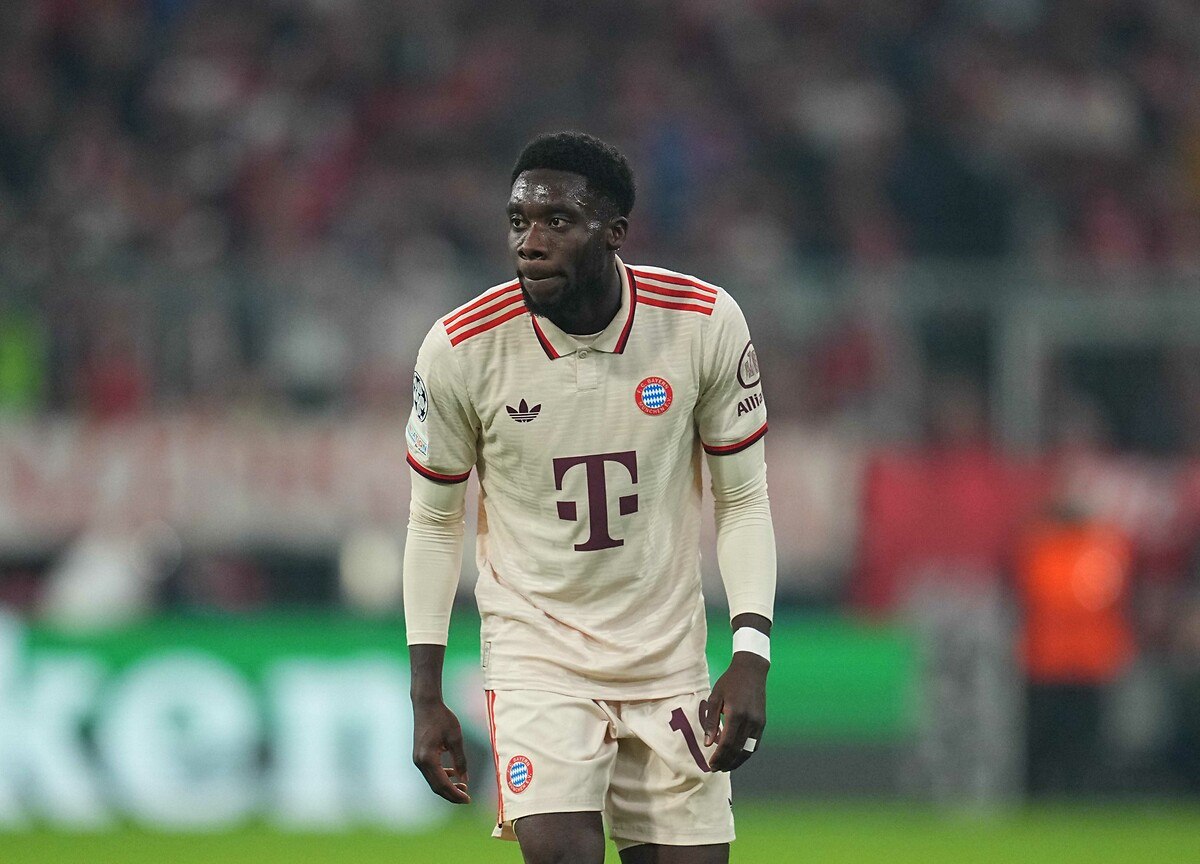 alphonso davies transferinde karar asamasinda 0 MGu3O63R