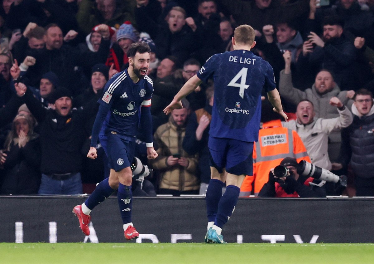altay bayindir devlesti manchester united arsenali kupanin disina itti 0 P31CSCjA