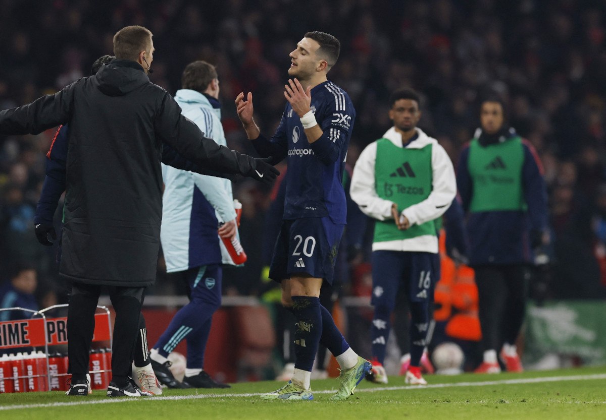 altay bayindir devlesti manchester united arsenali kupanin disina itti 1