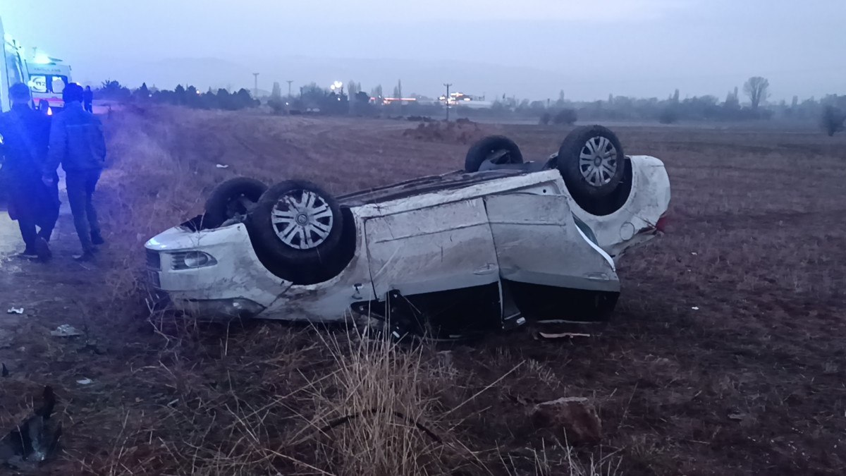 ankarada kontrolden cikan otomobil bos araziye savruldu 1 olu 4 yarali 1 rSkN6m3Y