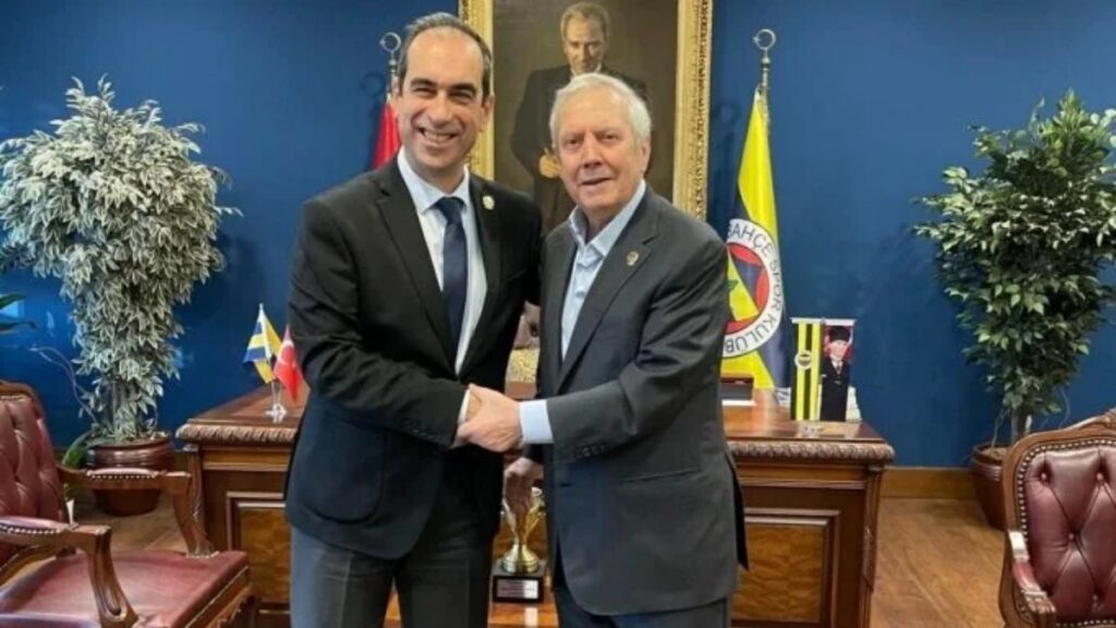 Aziz Yıldırım'dan Fenerbahçe'ye ziyaret 9 aziz yildirimdan fenerbahceye ziyaret YsmMh7PC
